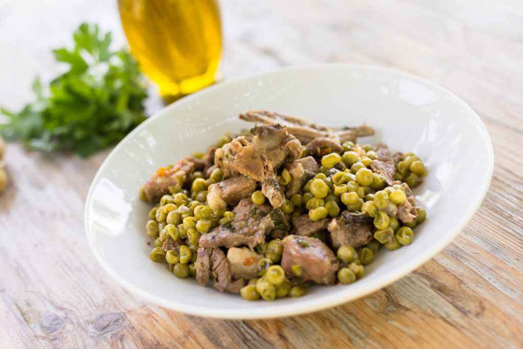 Pranzo in ufficio: ricette gustose e leggere 4 spezzatino con piselli