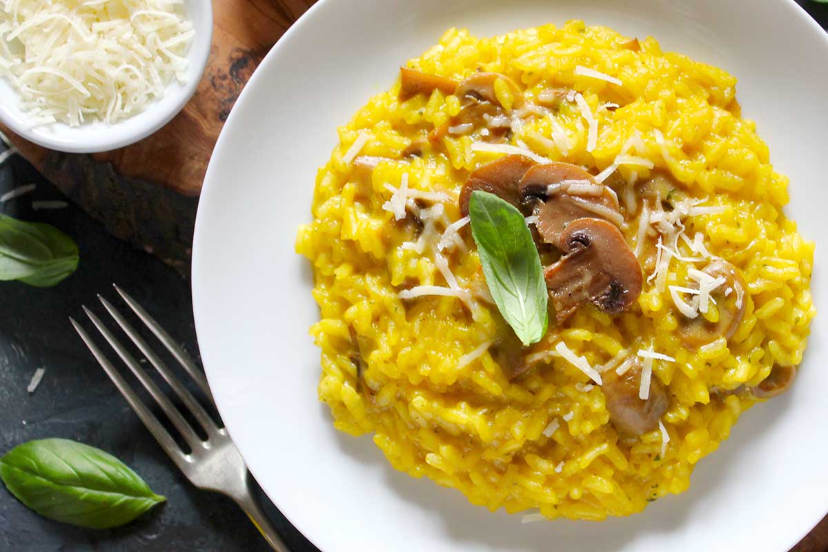 Risotto funghi champignon e zafferano