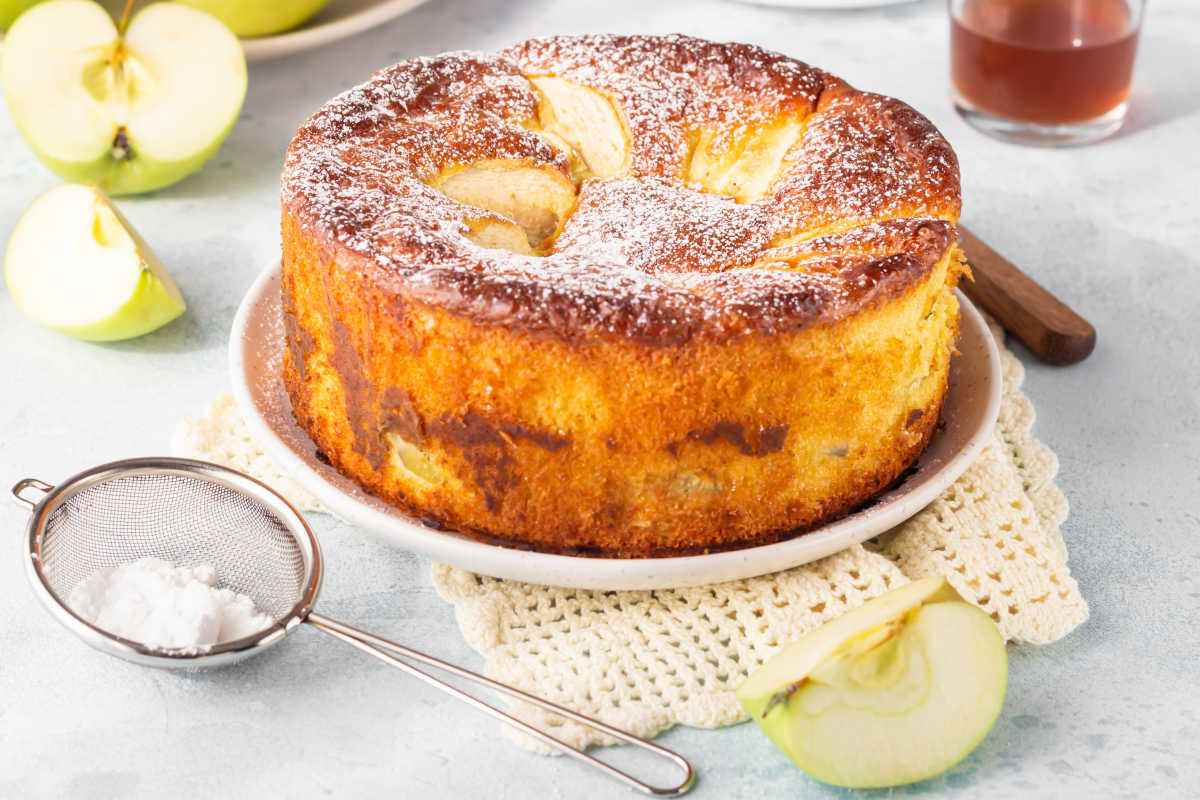 Torta di mele con crema pasticcera