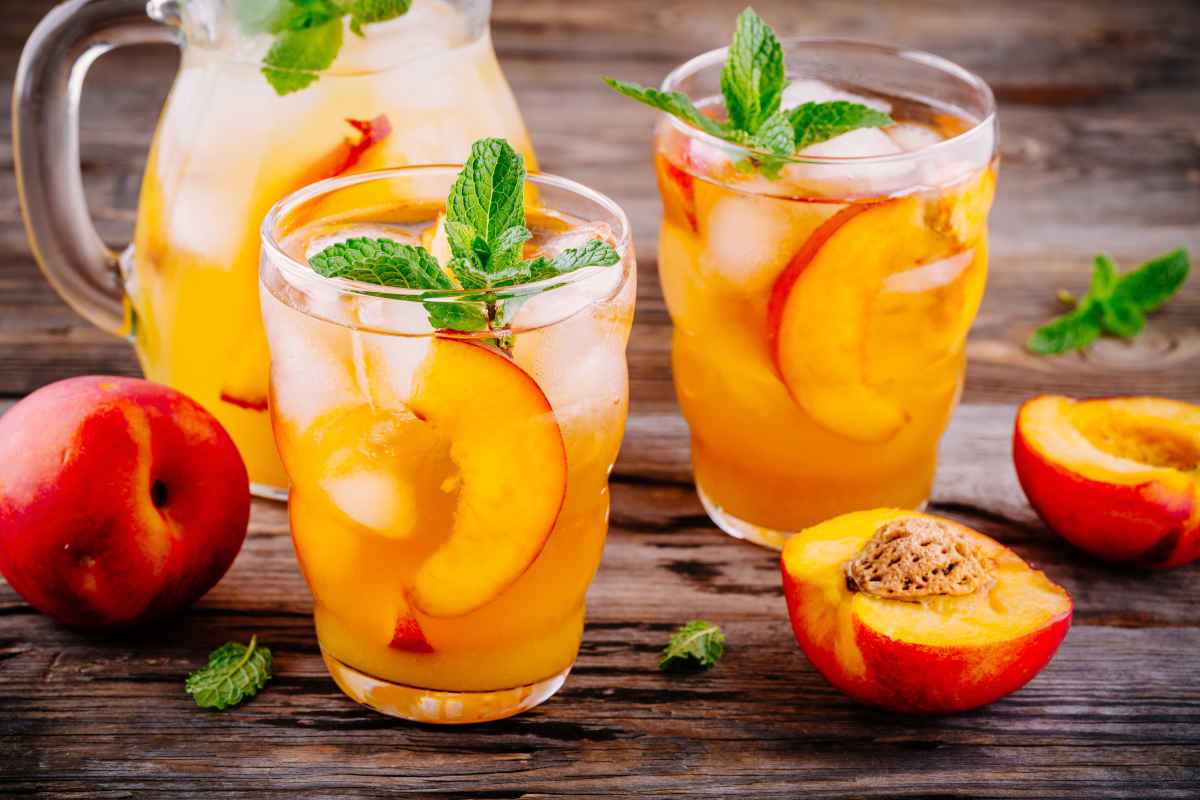 sangria alle pesche