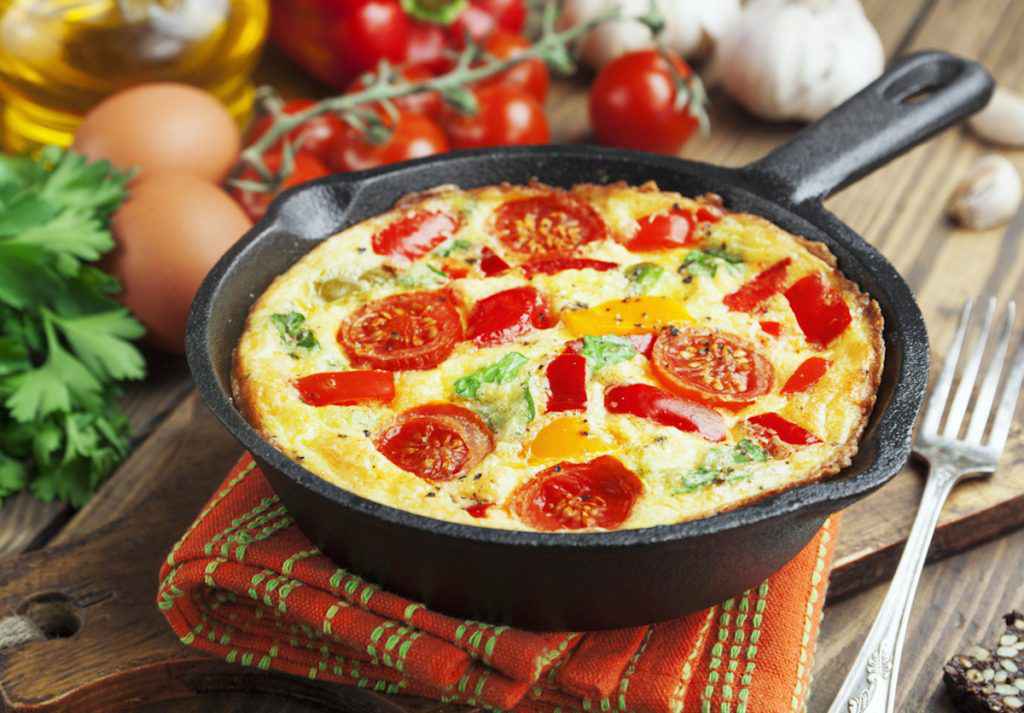 Frittata estiva con pomodori