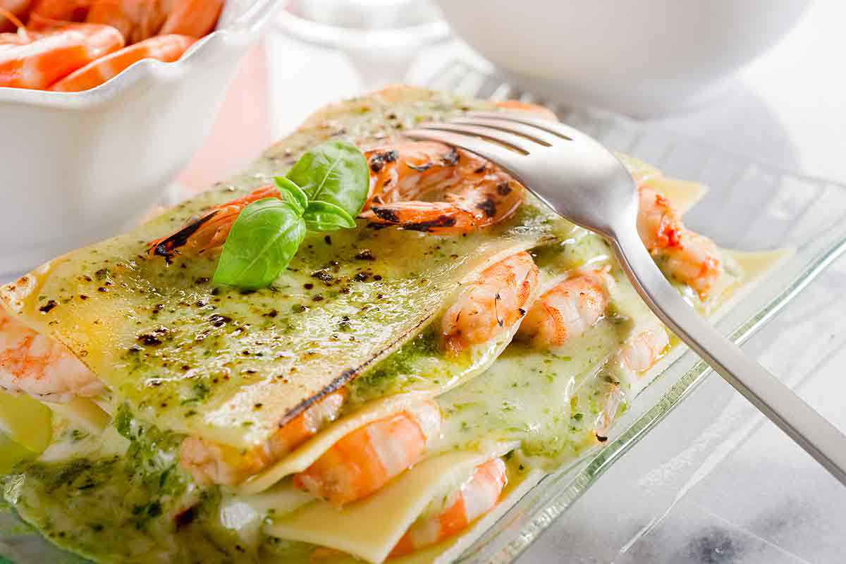 Lasagne di pesce ricetta facile con pesce e frutti di mare Buttalapasta
