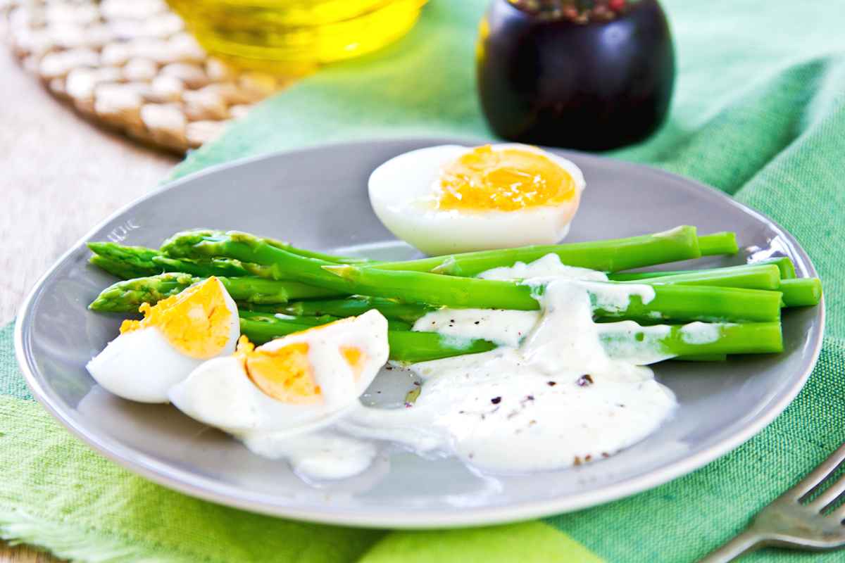 Cottura degli asparagi lessi, in padella e al vapore