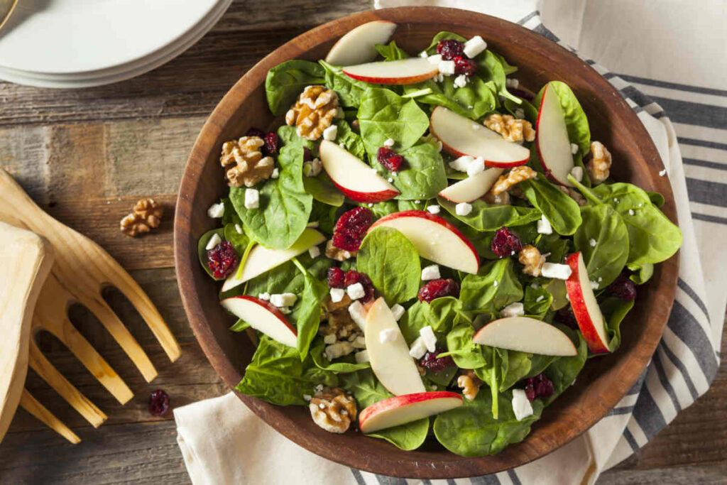 insalata di spinaci varianti