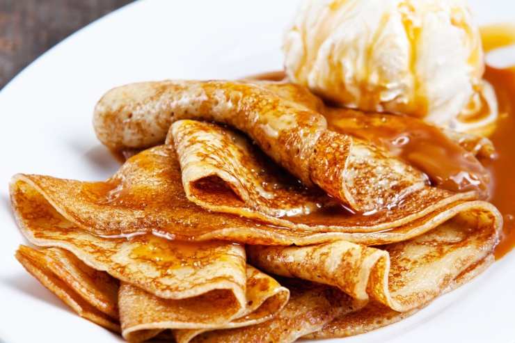 piatto con crepes