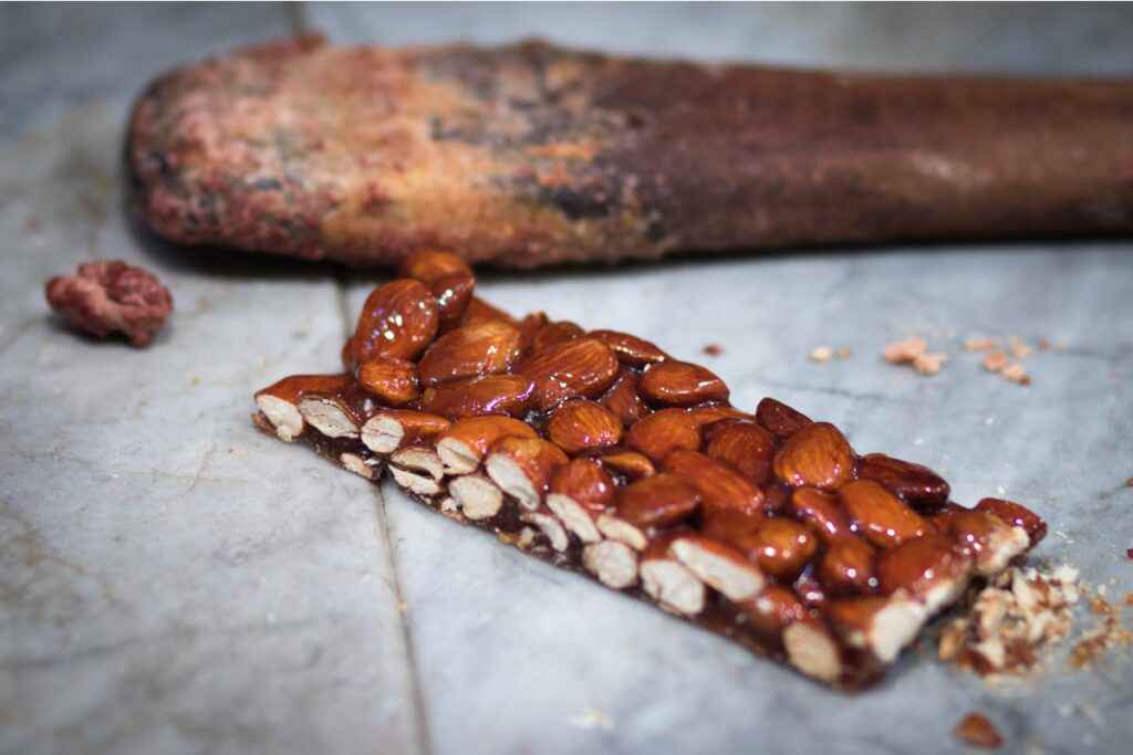 torrone siciliano con mandorle 