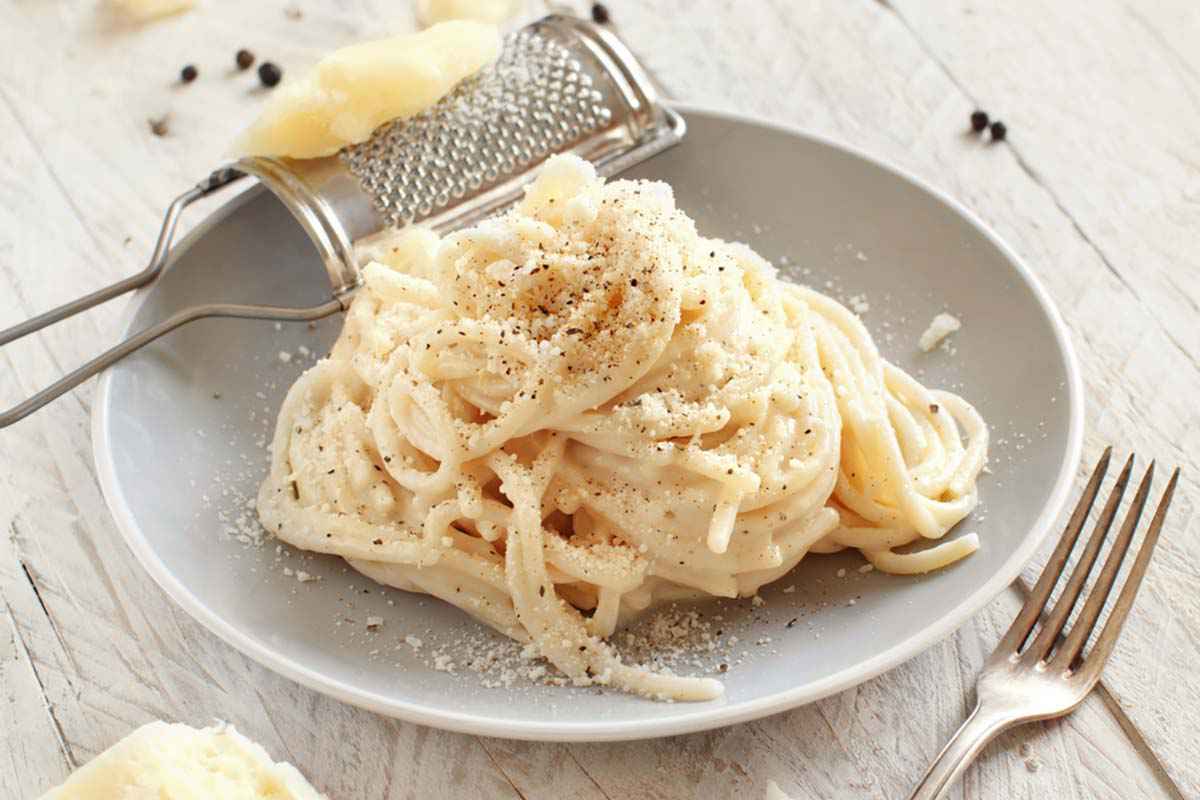 Ricetta del giorno: la pasta cacio e pepe sfiziosa e veloce