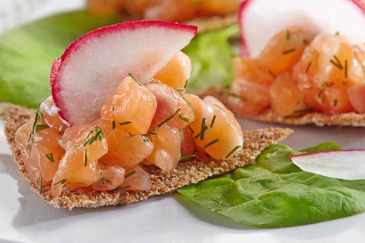 Tartare salmone e aneto