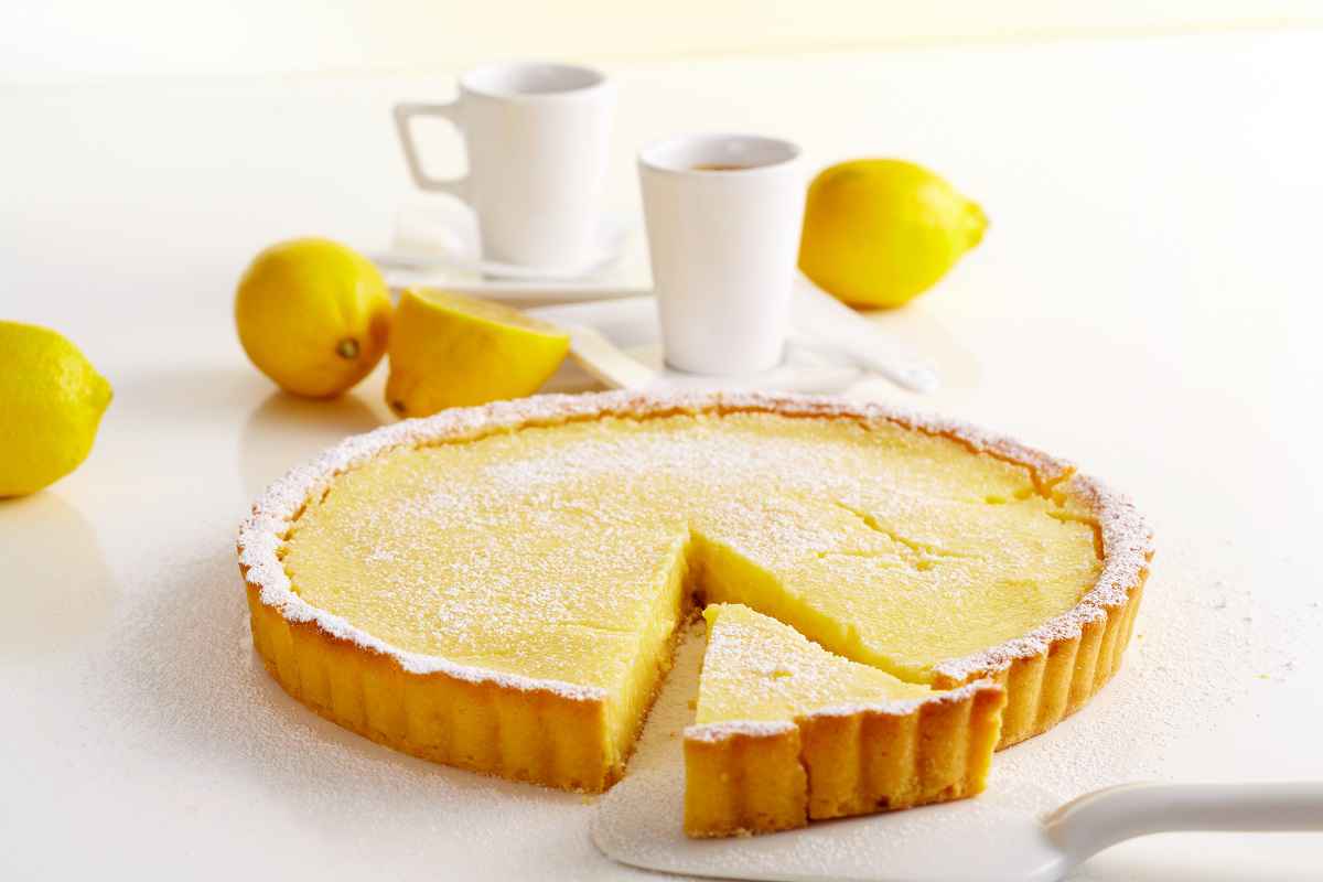 crostata con crema al limone