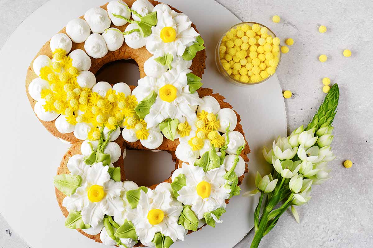 Festa della donna 2024, le torte a tema più belle e golose