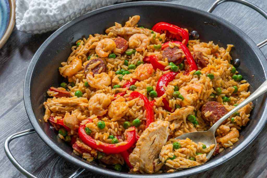 paella con peperoni