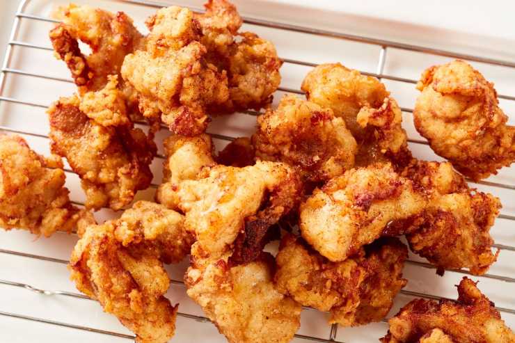 pollo fritto su griglia