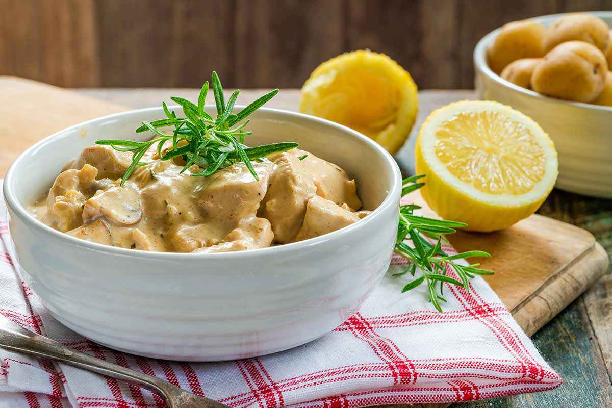 Ricetta del giorno: i bocconcini di pollo in padella