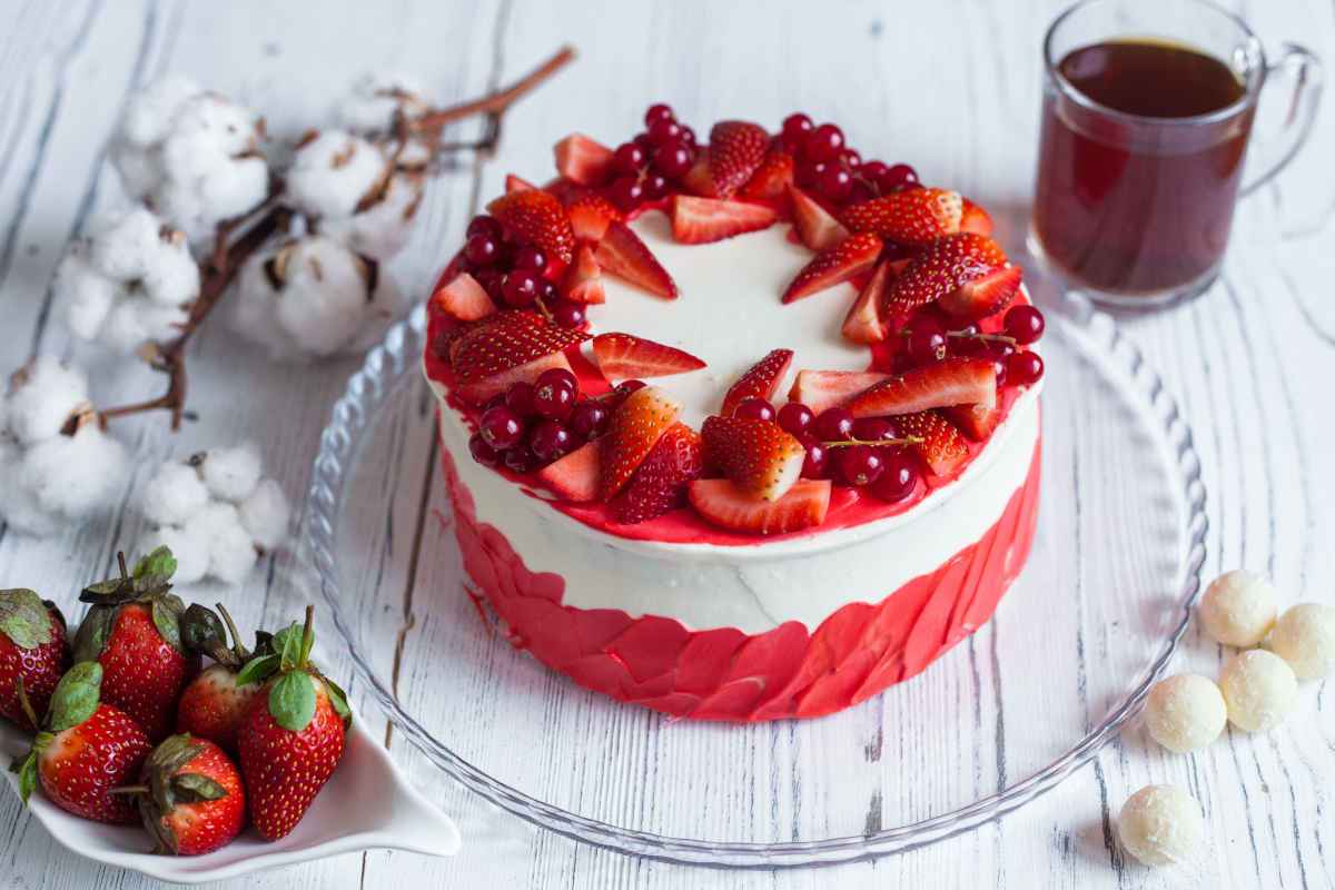 Torte di compleanno: idee e suggerimenti per la decorazione