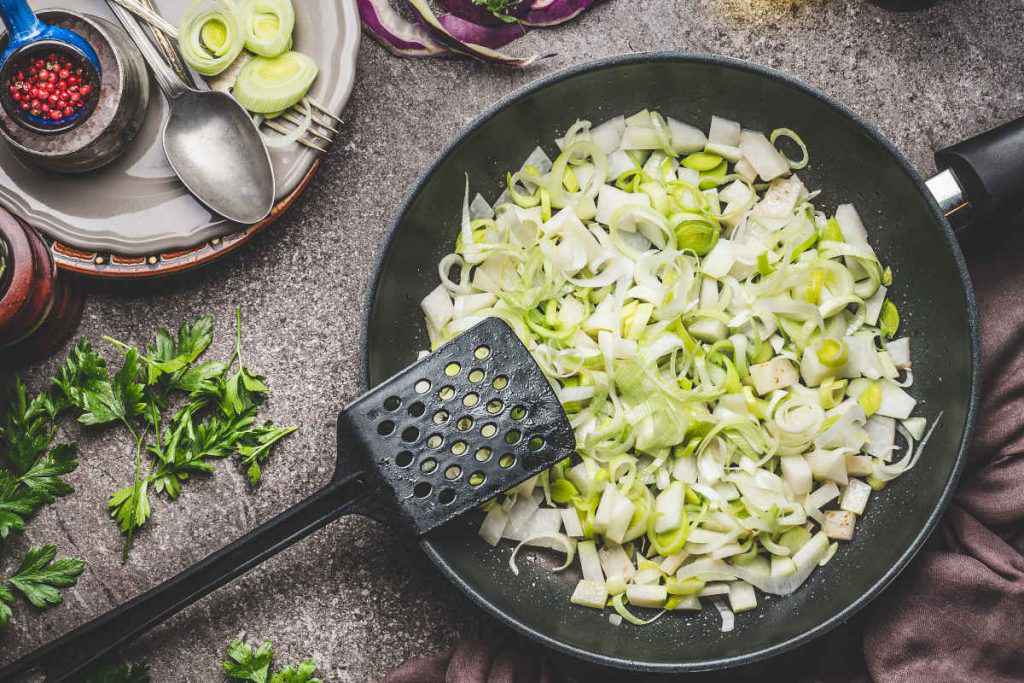 cucinare porro in padella verdure autunnali