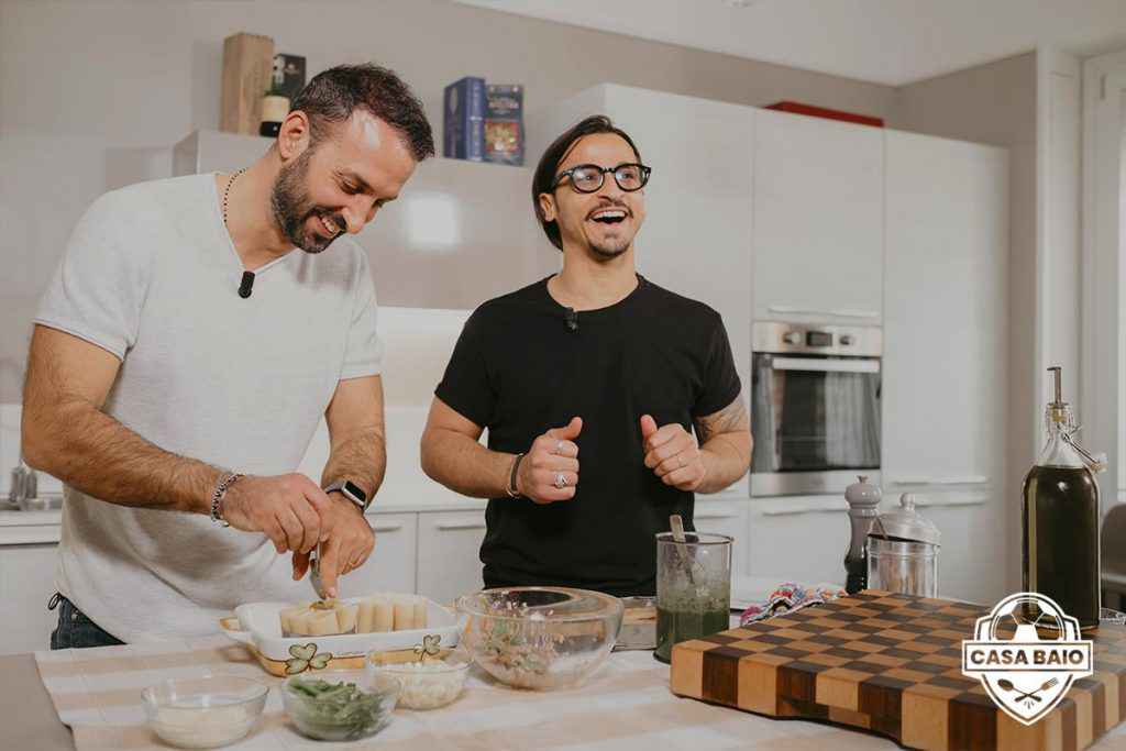 francesco aquila di masterchef a casabaio con manuele baiocchini