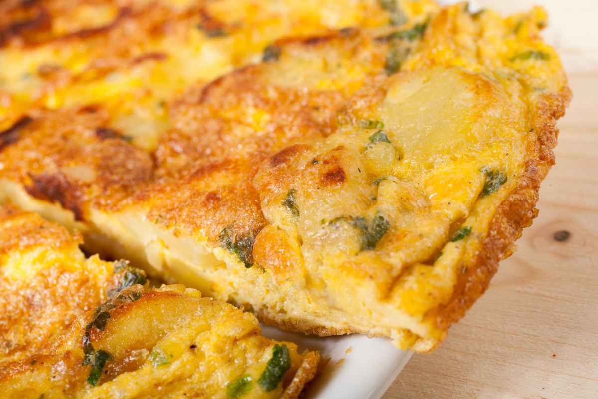 frittata di zucchine e noci con patate