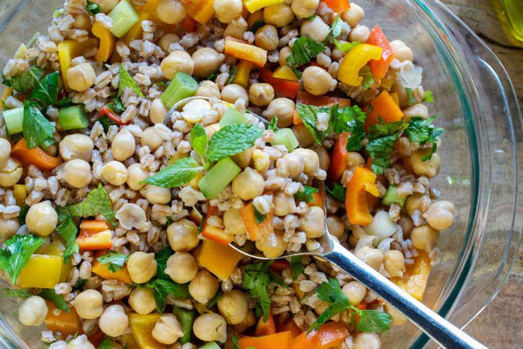 insalata di farro e ceci