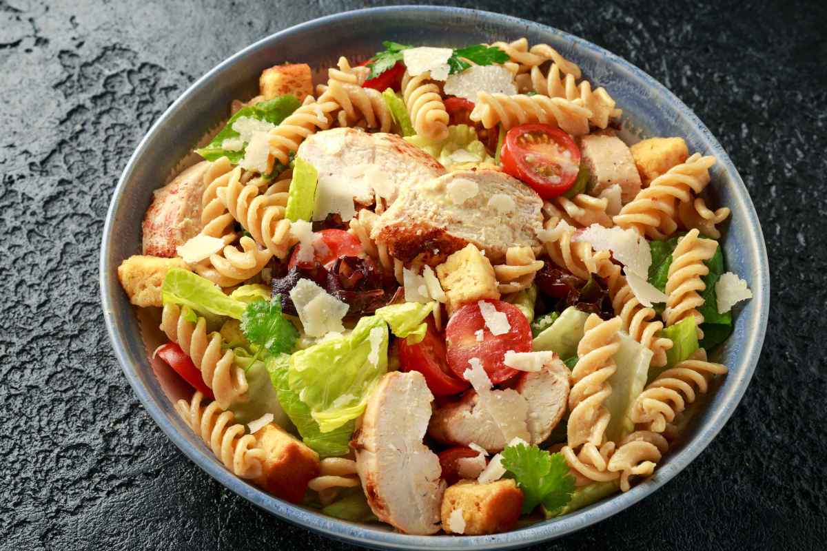 pasta fredda con pollo