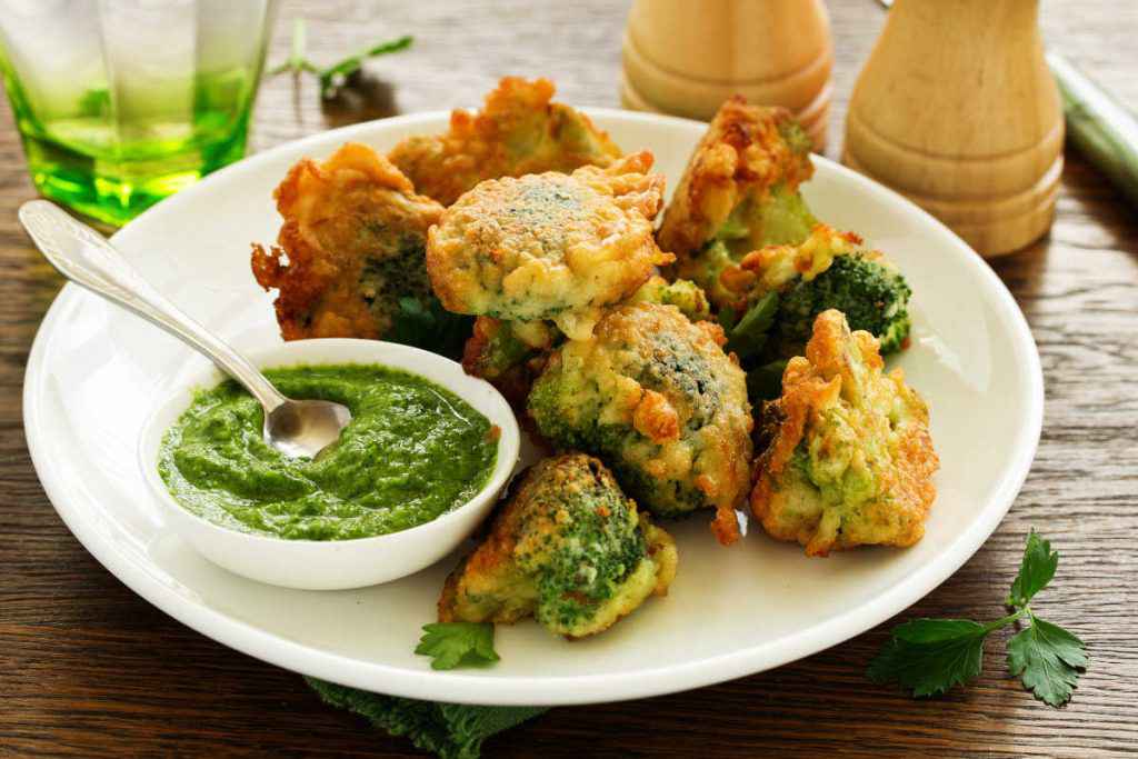 frittelle salate di broccoli in pastella