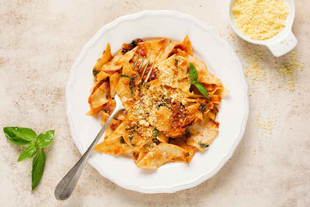 maltagliati al sugo di pomodoro