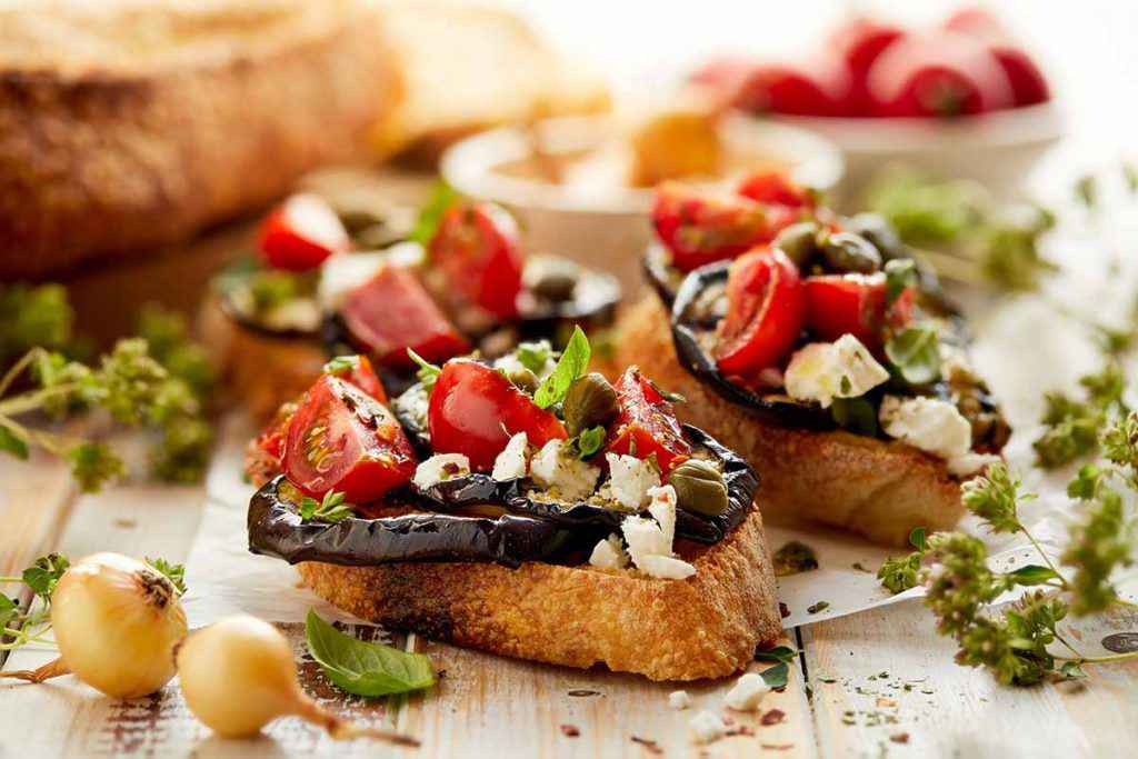 bruschette estive con verdure ricette facili veloci e sfiziose vegetariane