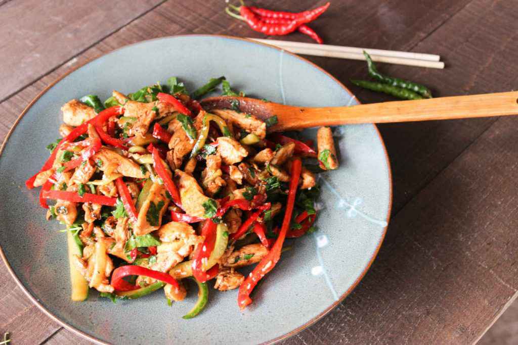 come fare insalata di pollo cinese