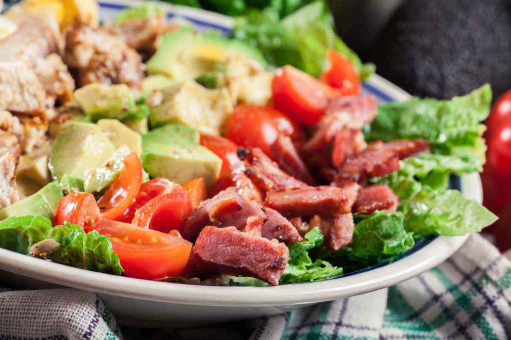 insalata avocado e pancetta