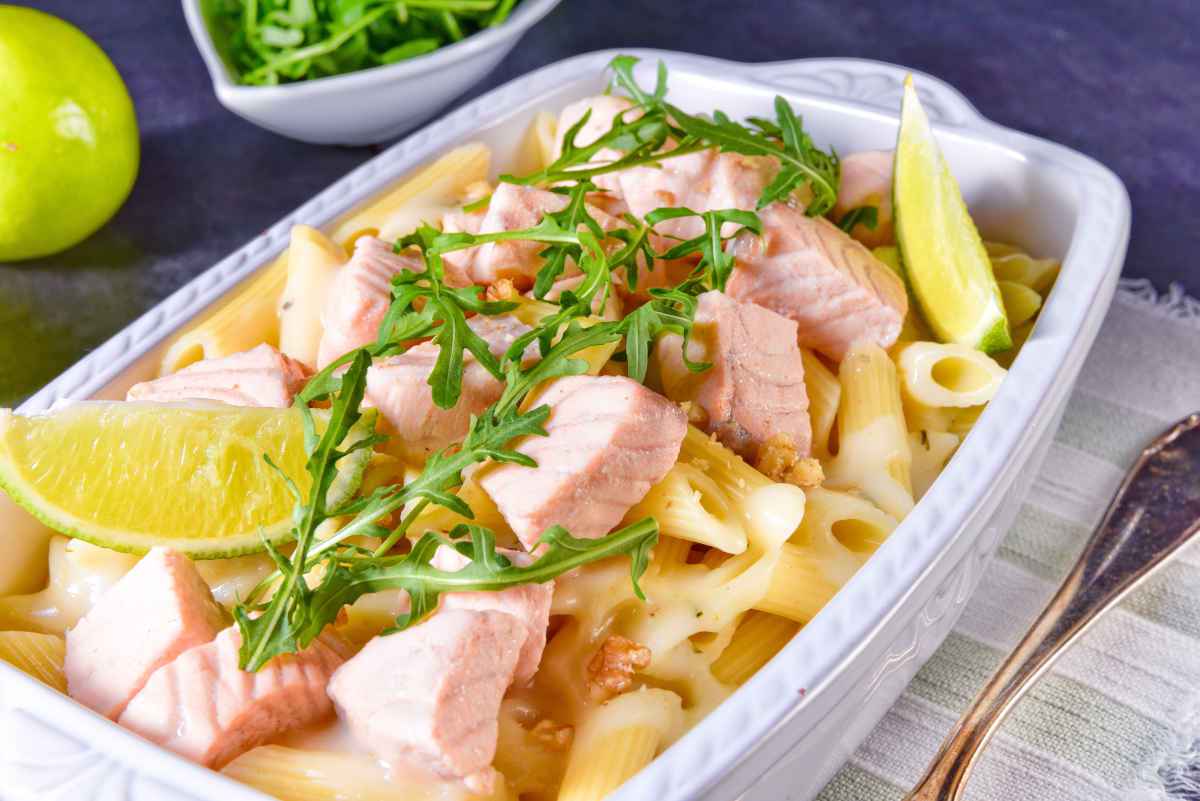 Pasta fredda con salmone e rucola | Buttalapasta