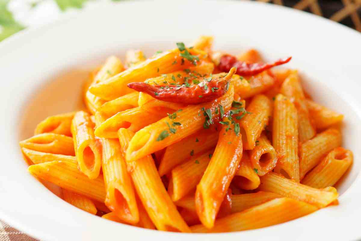 Primi piatti laziali: ricette delle specialità più saporite e facili  --- (Fonte immagine: https://www.buttalapasta.it/wp-content/uploads/2021/08/Primi-piatti-laziali-12092023-buttalapasta.it_.jpg)