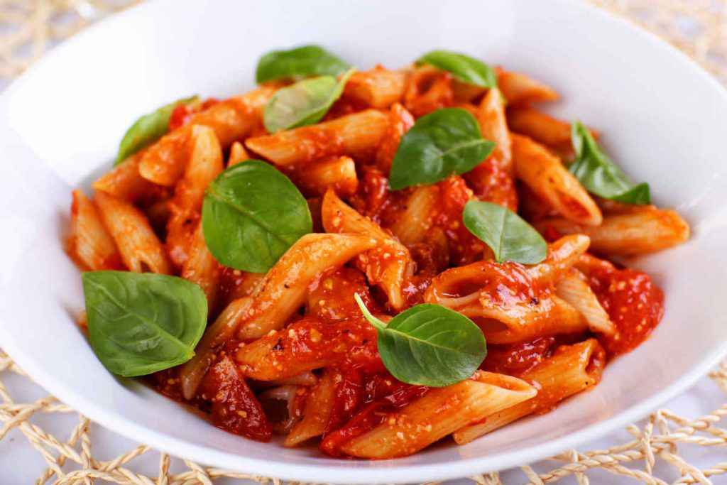 pasta al sugo di pomodoro light, cosa cucinare quando non ne hai voglia