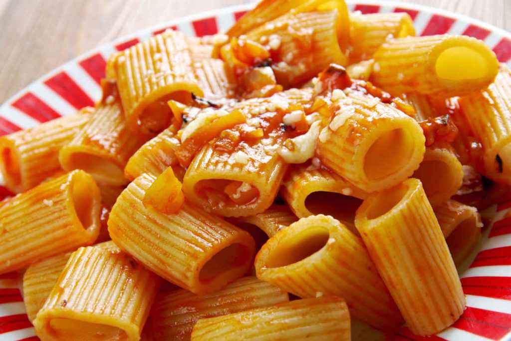 rigatoni con la pajata secondo la ricetta romana