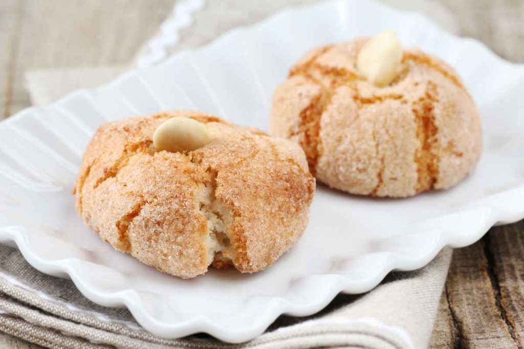 biscotti amaretti morbidi