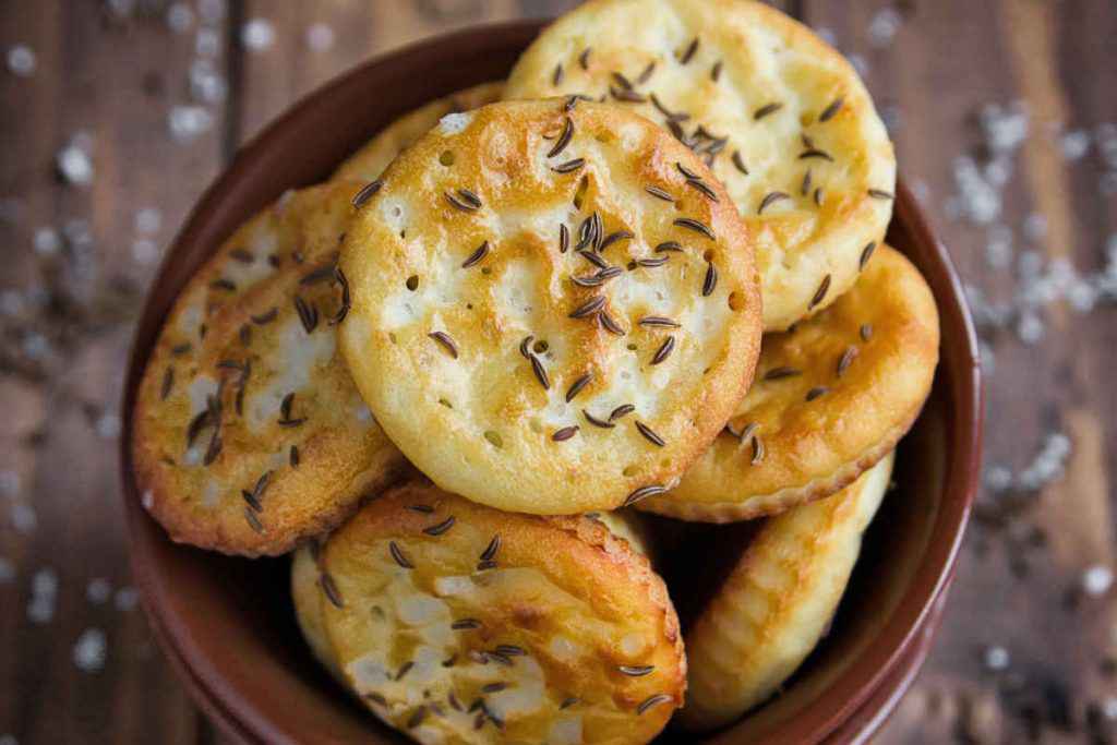 biscotti salati al formaggio parmigiano