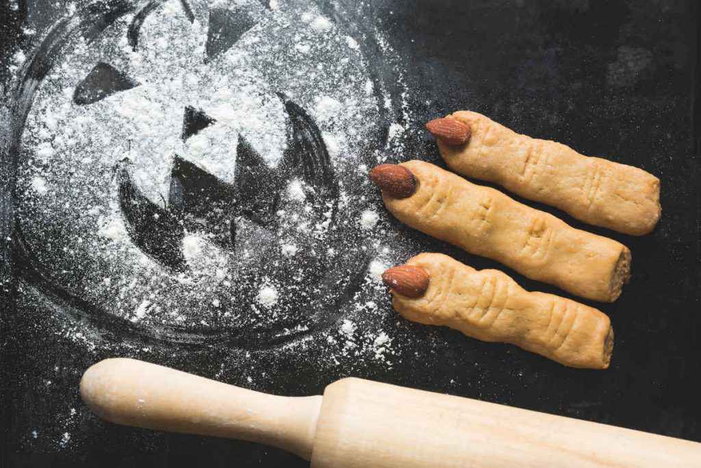 biscotti a forma di dito delle streghe