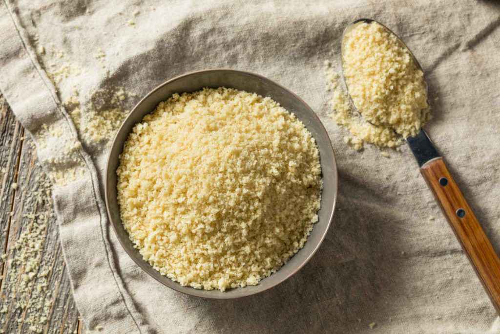 panko, ciotola con la panatura giapponese