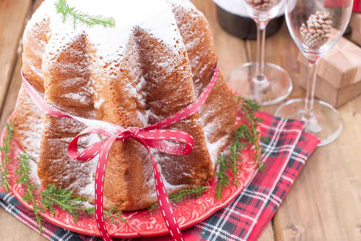 Creme per rendere ancora più gustoso il panettone e il pandoro: le migliori ricette