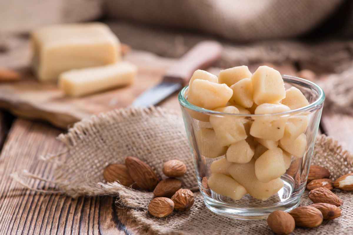 pasta di mandorle per le ricette con il marzapane