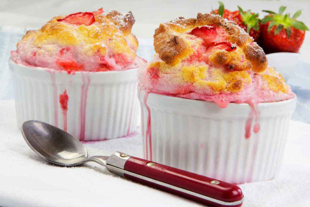 ramequin con souffle di fragole