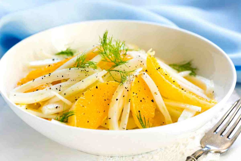 Insalata vegetariana di finocchi e arance