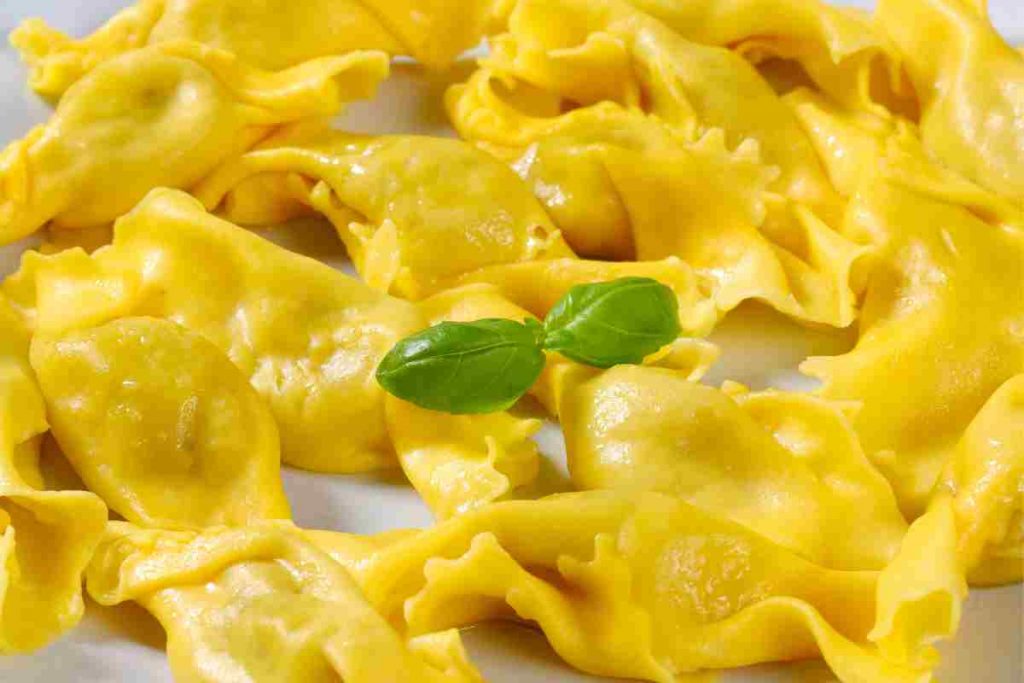 Pasta ripiena con scarola 