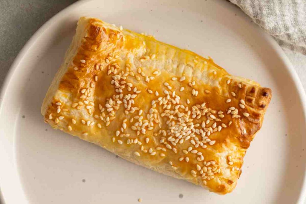 Sfogliata rustica di salsicce e cime di rapa