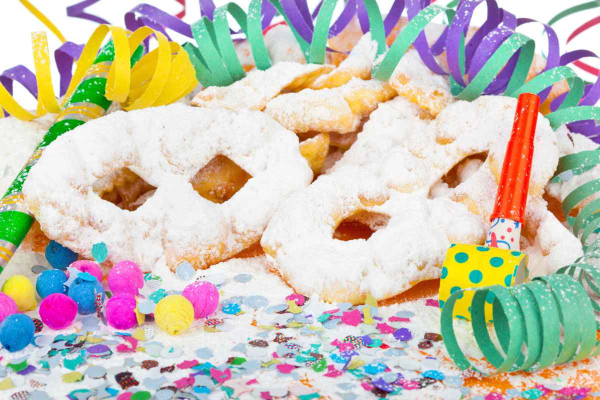maschere dolci di carnevale per un buffet