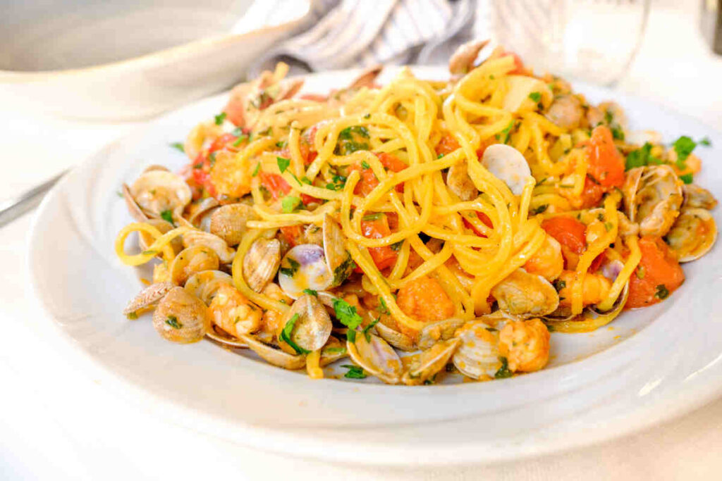 spaghetti alla chitarra allo scoglio