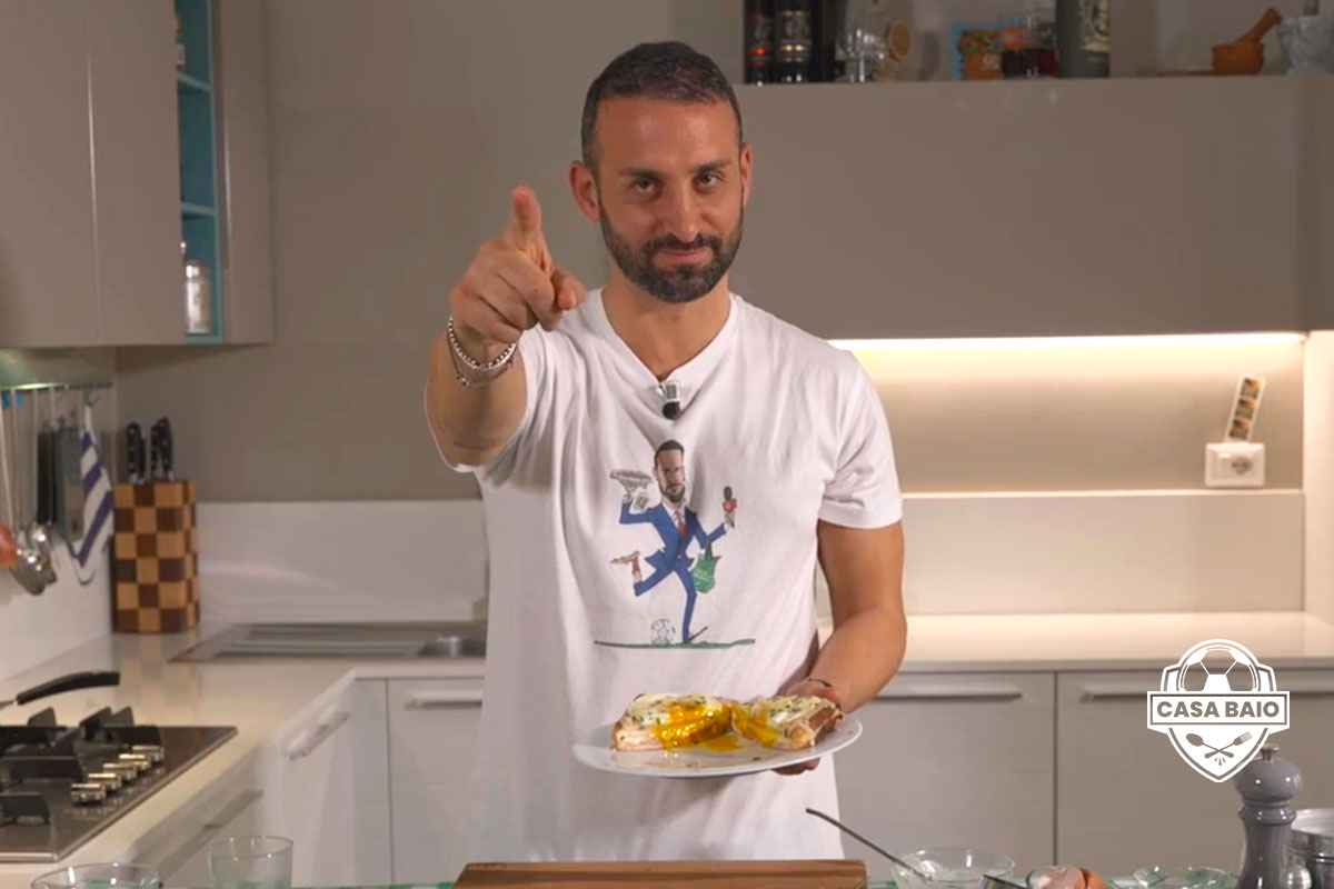 Manuele Baiocchini in Casabaio prepara i croque madame