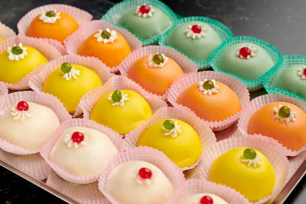 vassoio con tanti dolci siciliani