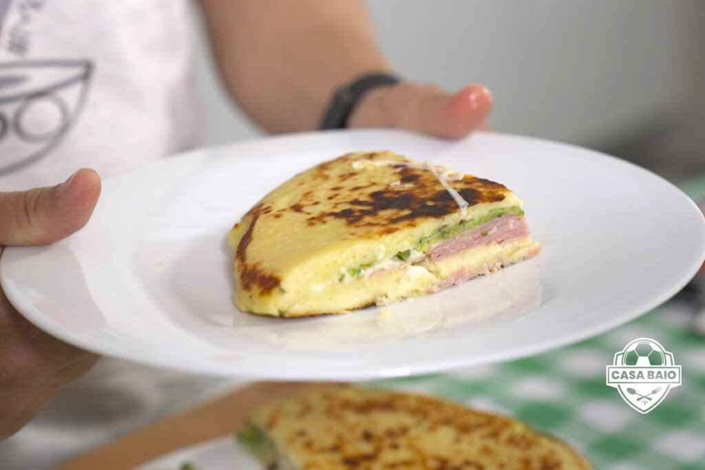 fetta di gattò di patate in padella di casabaio