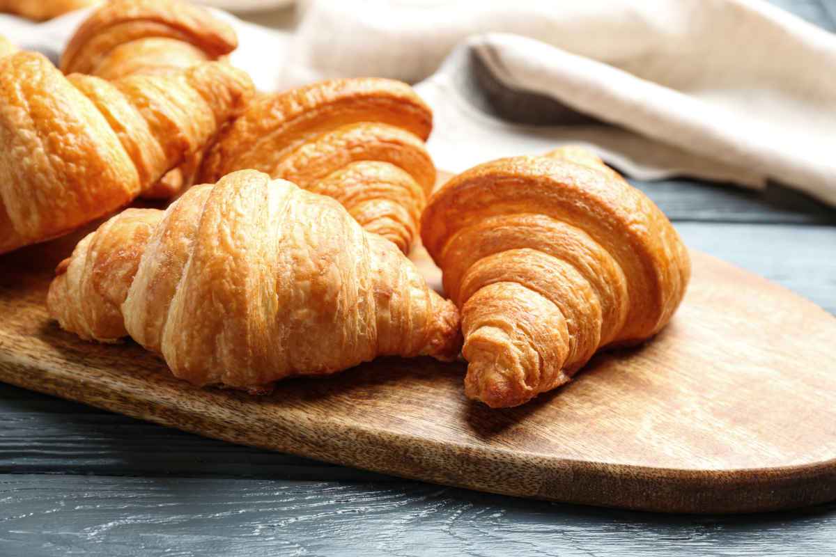 Dolce del giorno: i croissant francesi