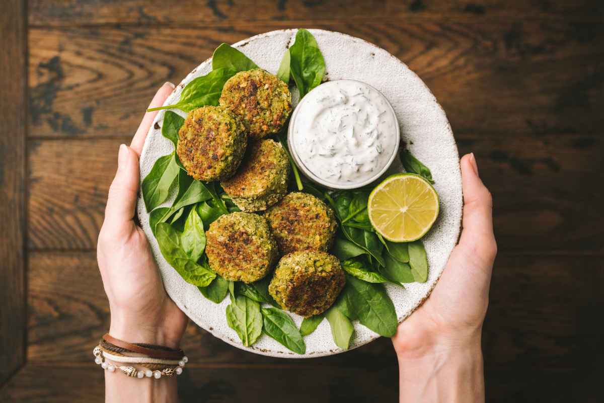 felafel con yogurt greco