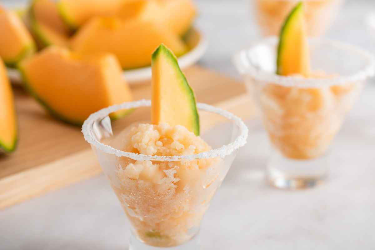 coppe zuccherate con granita al melone cantalupo